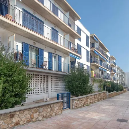 Apartment Piso Les Pites